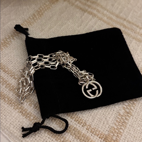 Gucci Silver Chain Bracelet with Logo Charm .925 silver - Picture 2 of 4